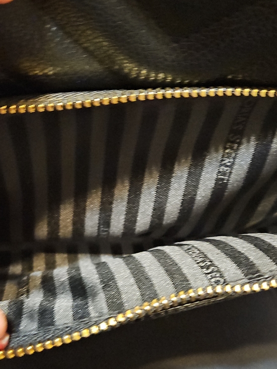 Victoria\'s Secret Black Chevron Quilted Backpack & Wristlet Set 2pc Gold Chain main image 4